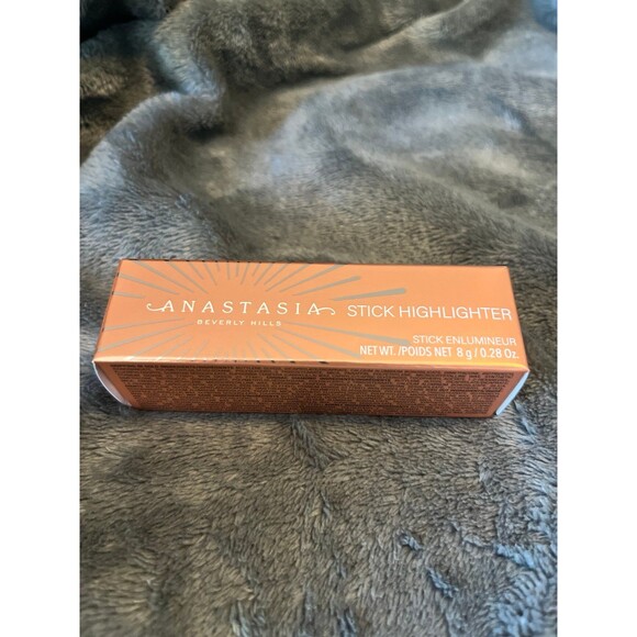 anastasia stick highlighter dripping in gold - Picture 4 of 8
